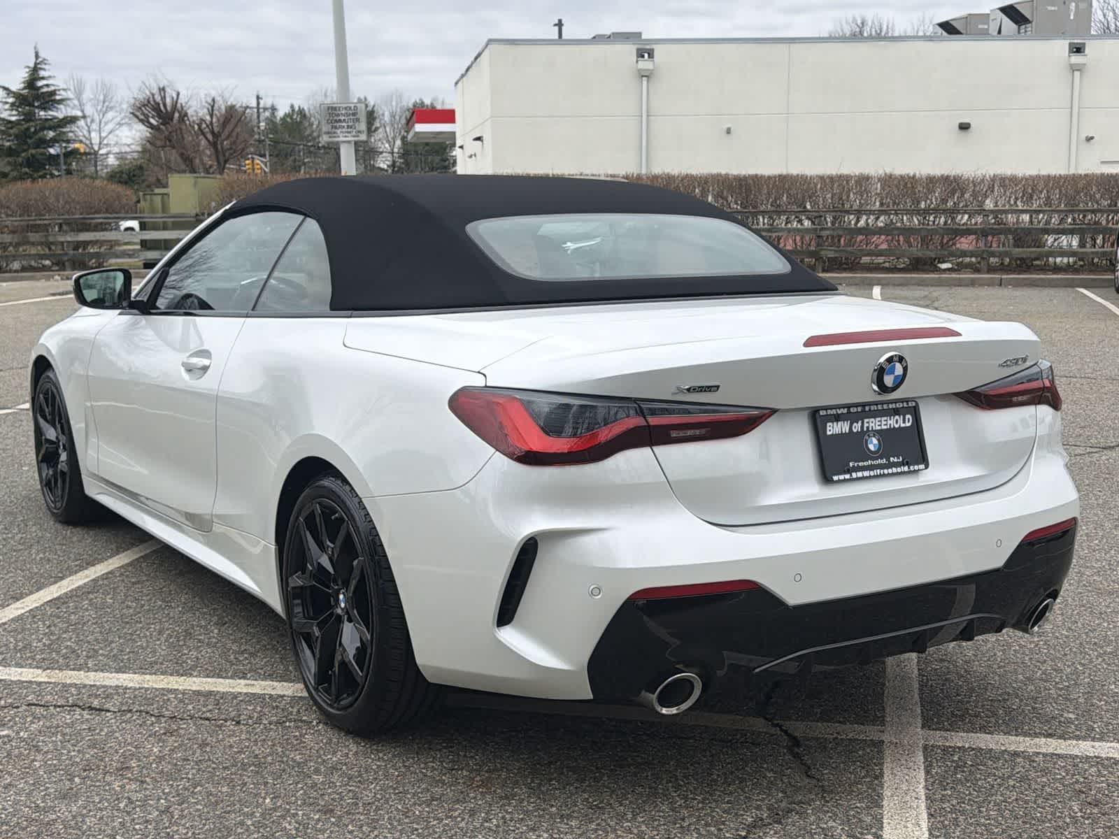 Thumbnail: 2026 BMW 4 Series - 12