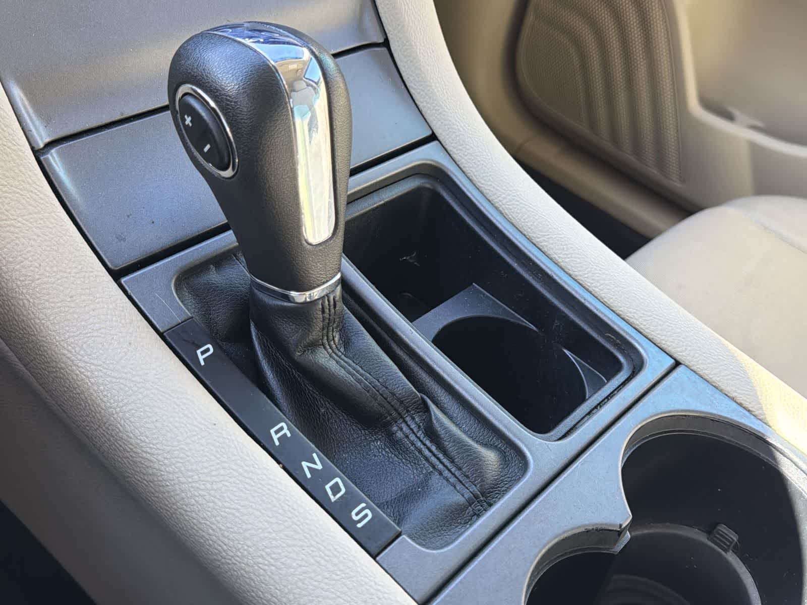 Thumbnail: 2019 Ford Taurus - 25