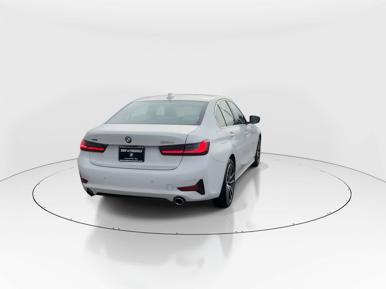 Thumbnail: 2022 BMW 3 Series - 9