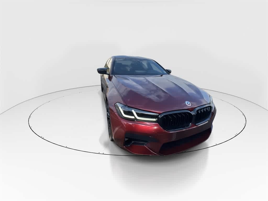 Thumbnail: 2022 BMW M5 - 3