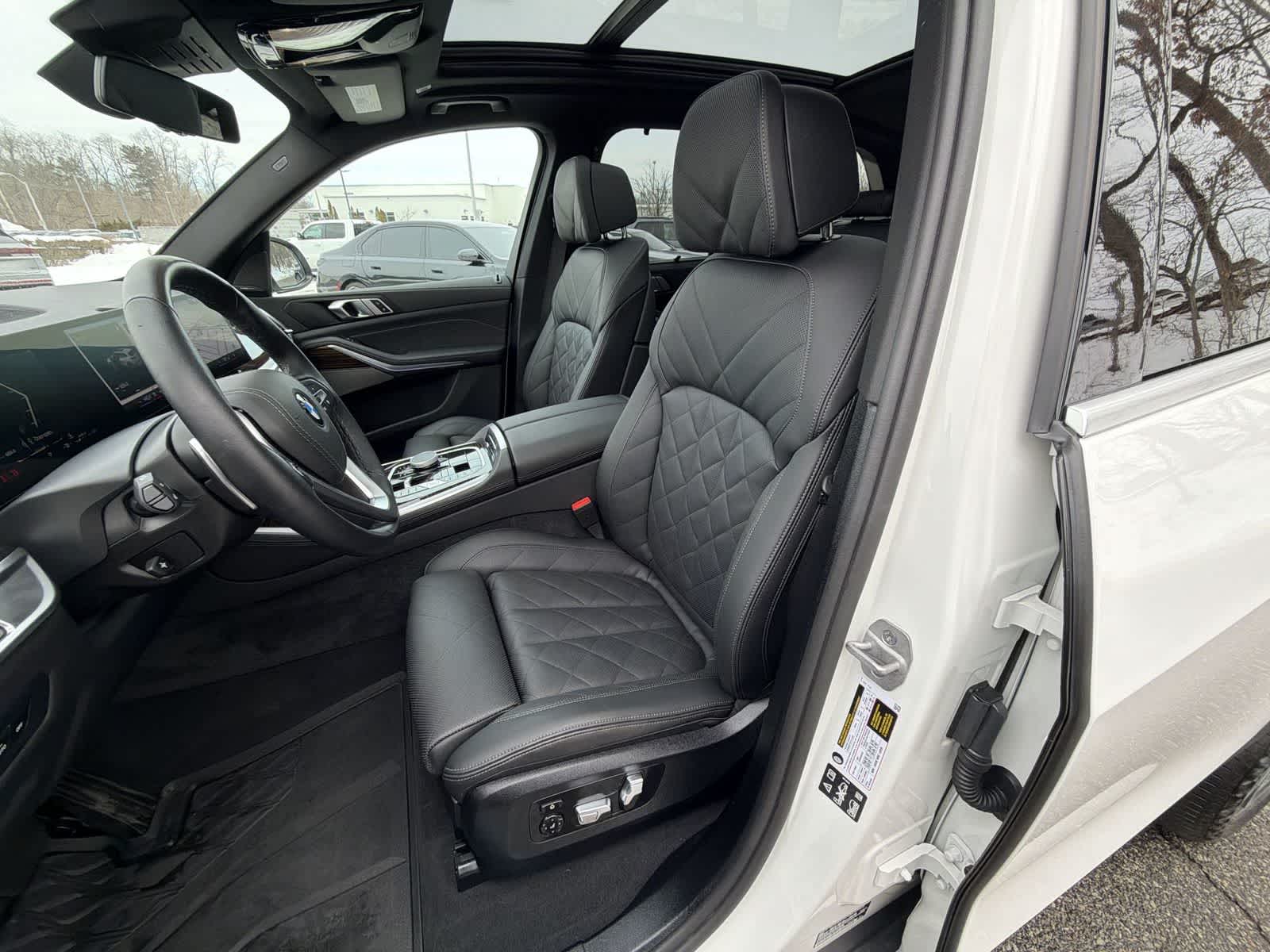 Thumbnail: 2026 BMW X5 - 19