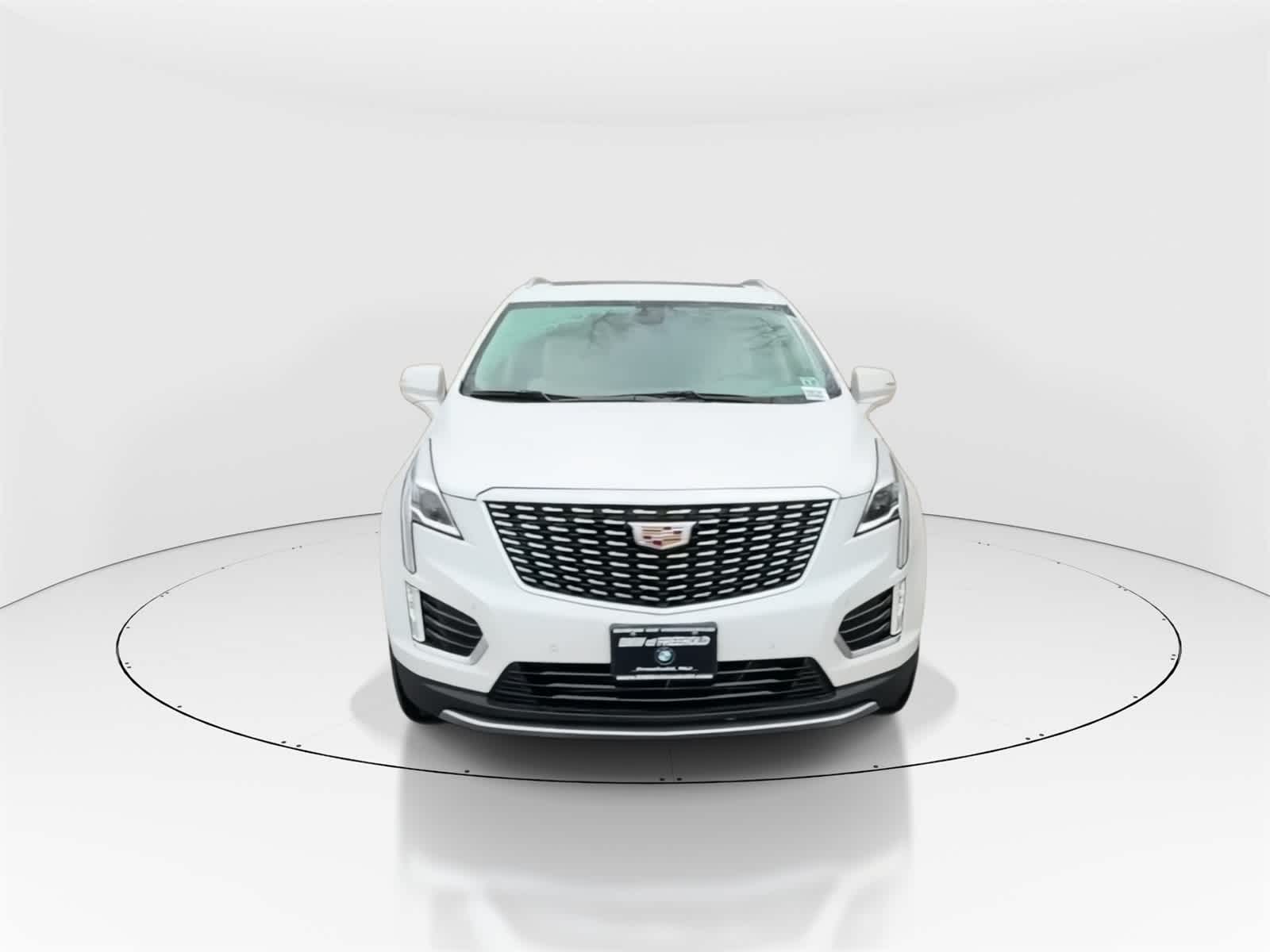 Thumbnail: 2022 Cadillac XT5 - 4