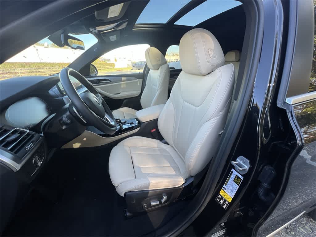 Thumbnail: 2023 BMW X4 - 19