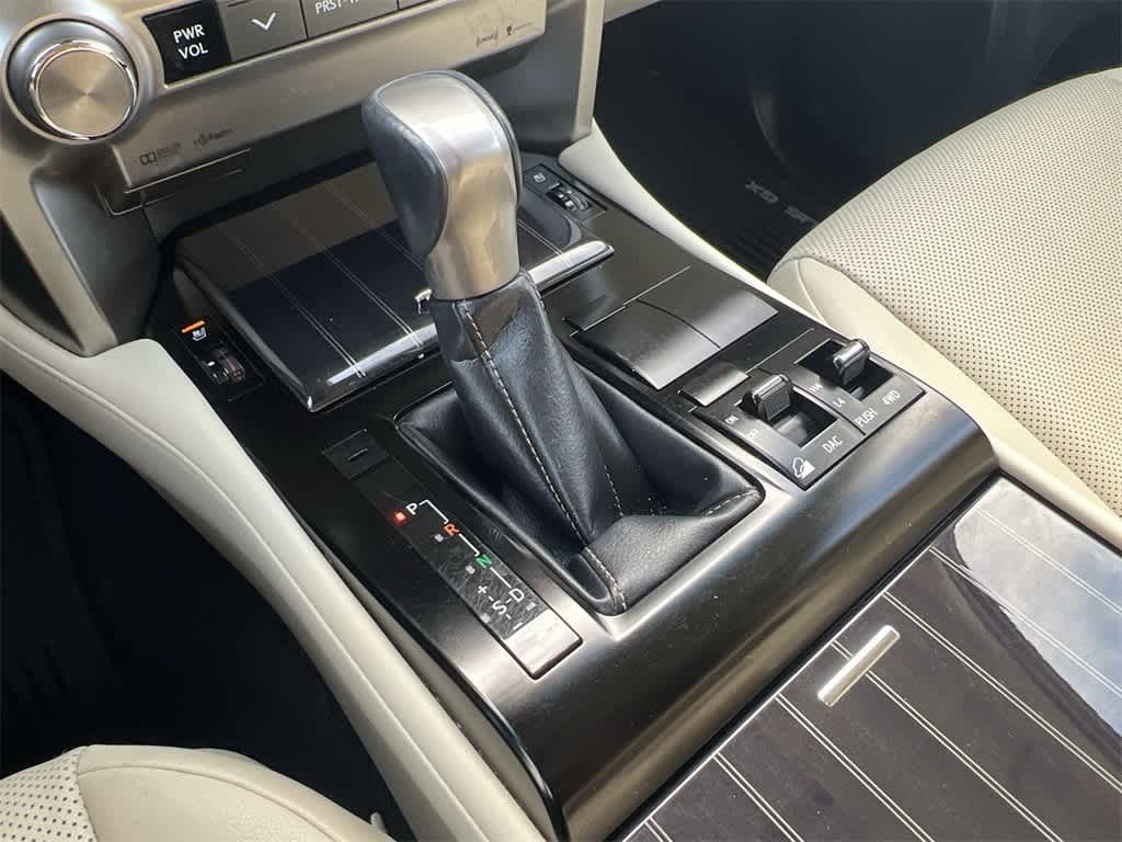 Thumbnail: 2020 Lexus GX - 25