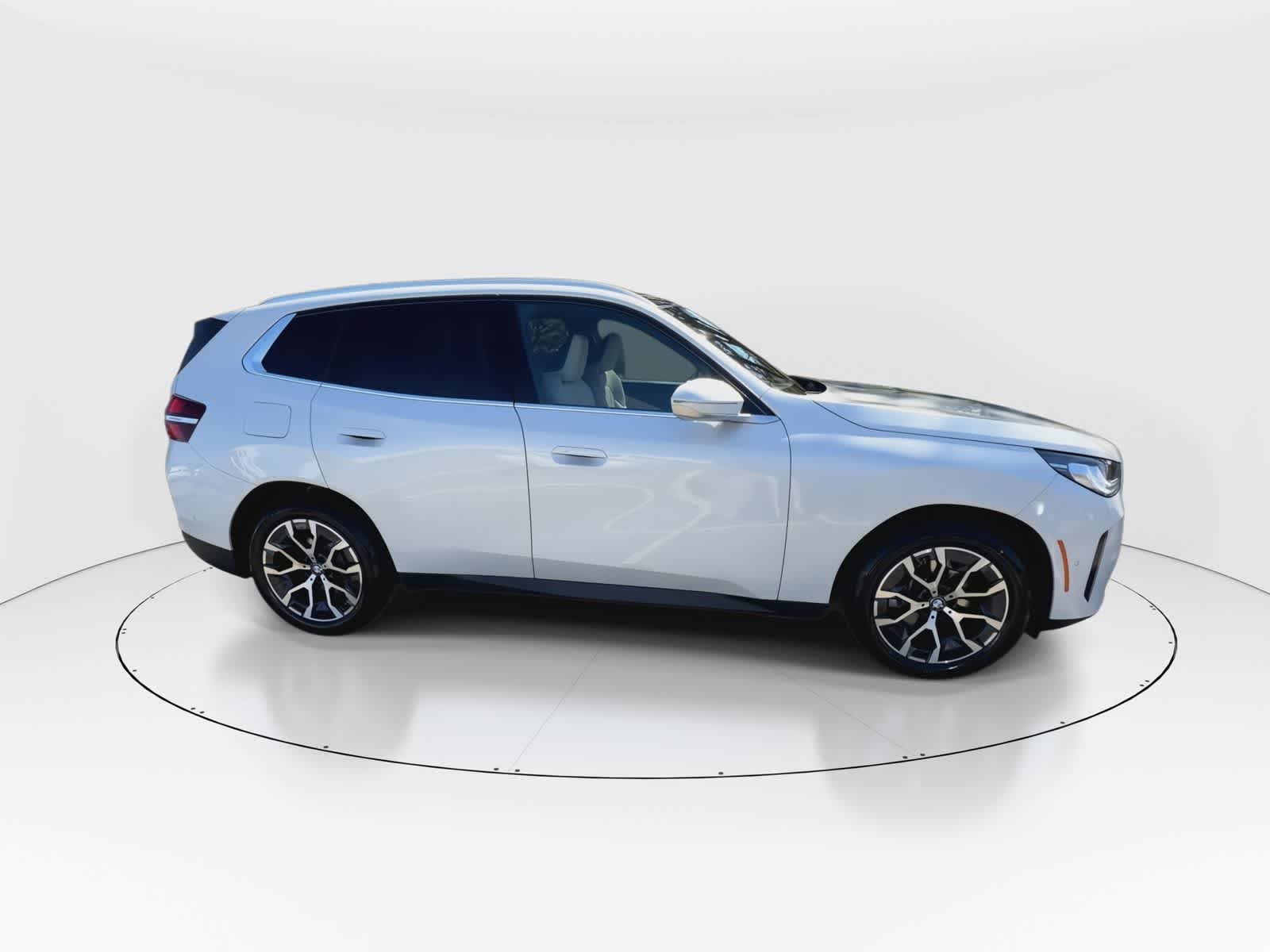 Thumbnail: 2025 BMW X3 - 9