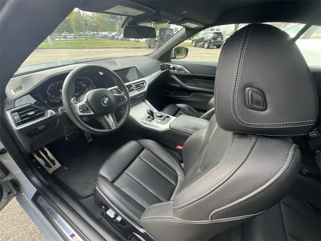 Thumbnail: 2023 BMW 4 Series - 10