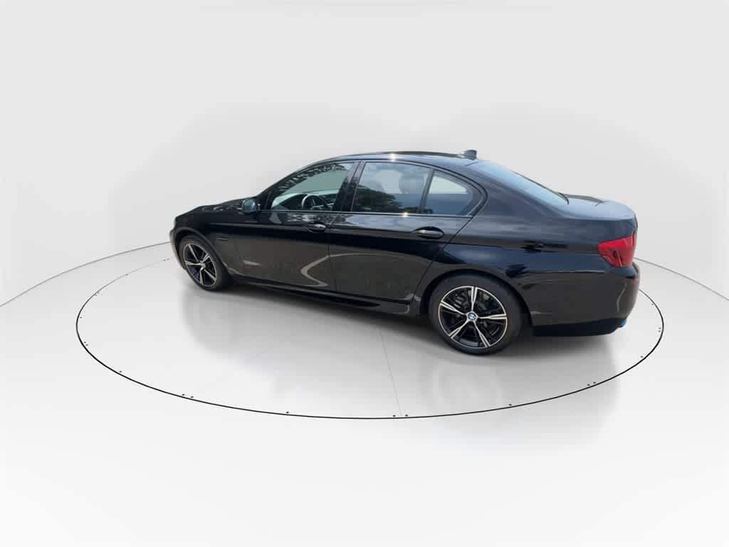 Thumbnail: 2016 BMW 5 Series - 6