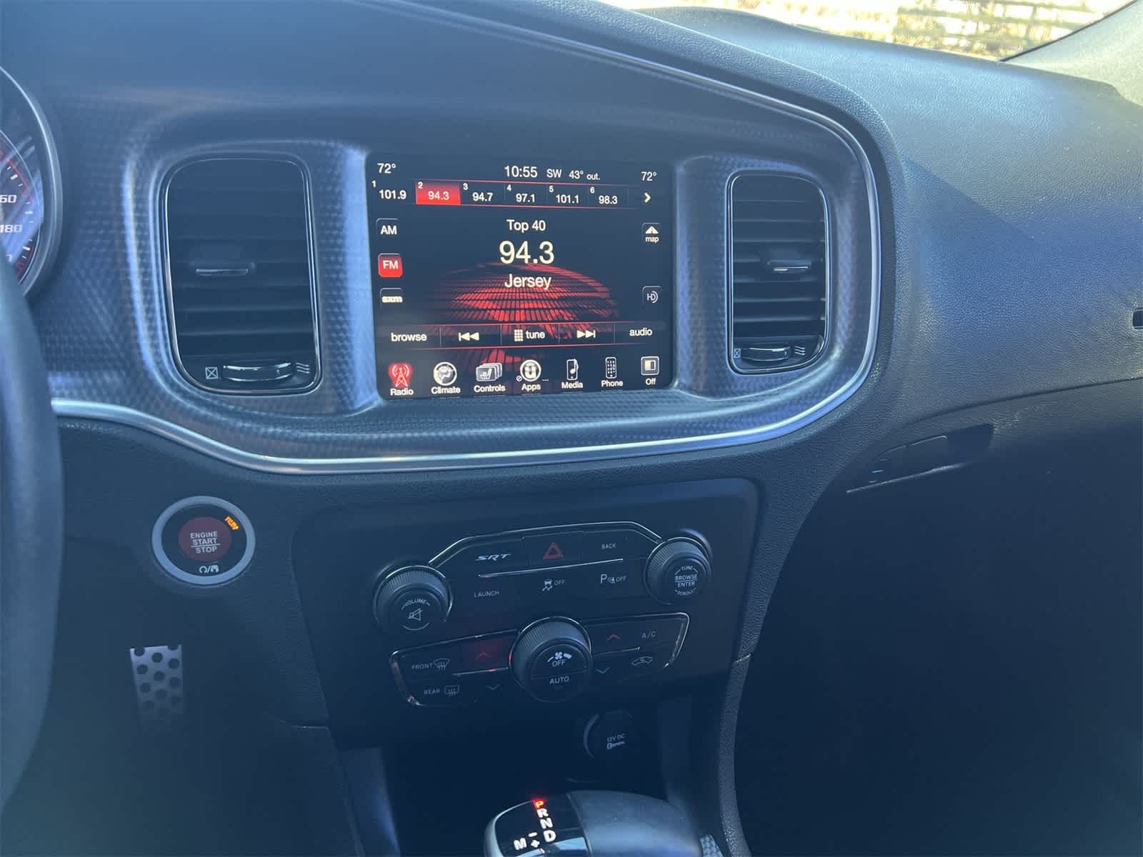 Thumbnail: 2016 Dodge Charger - 24