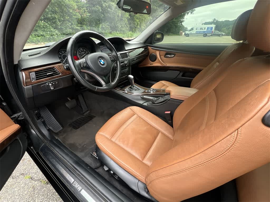 Thumbnail: 2010 BMW 3 Series - 10