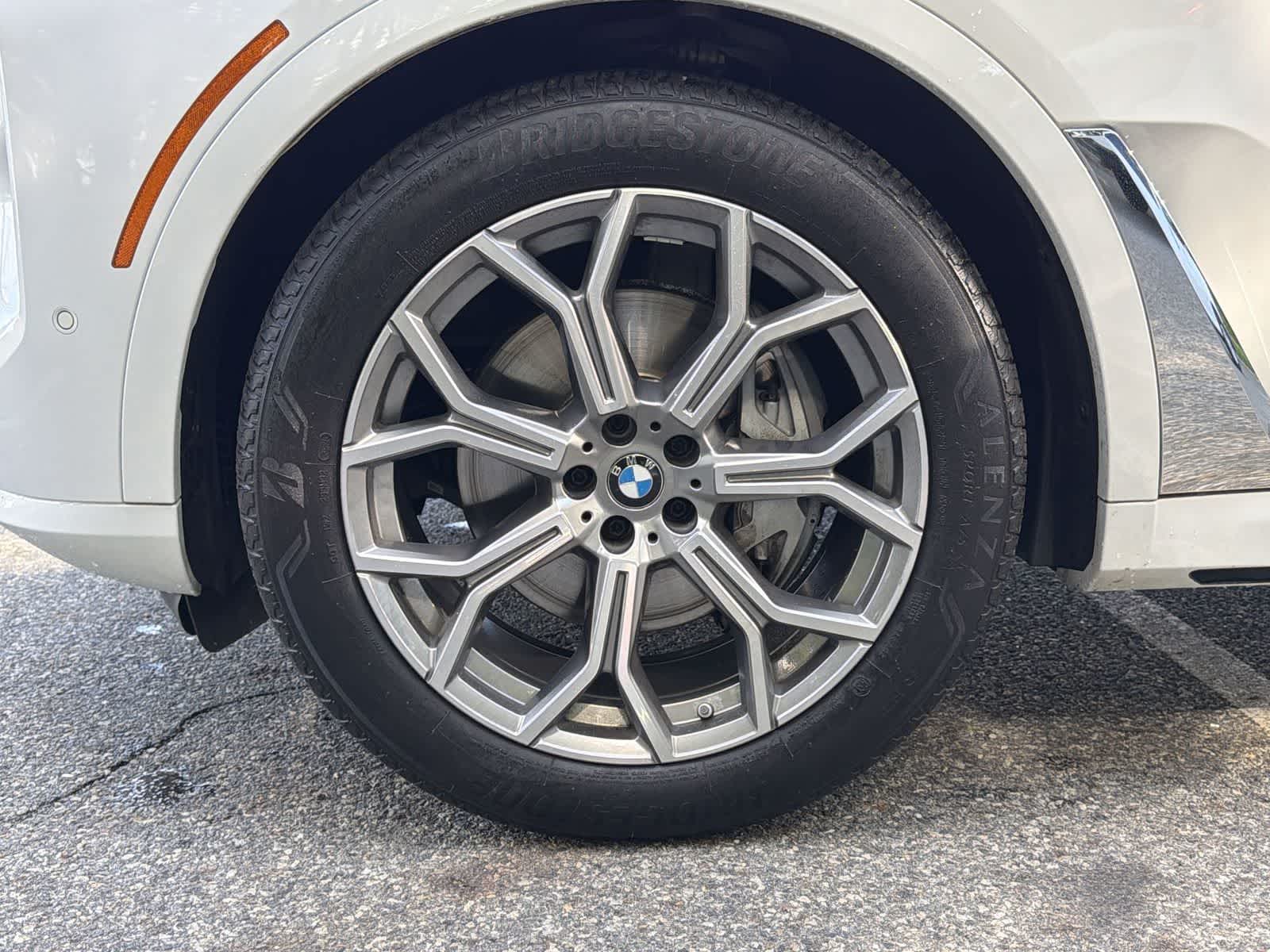 Thumbnail: 2023 BMW X7 - 15