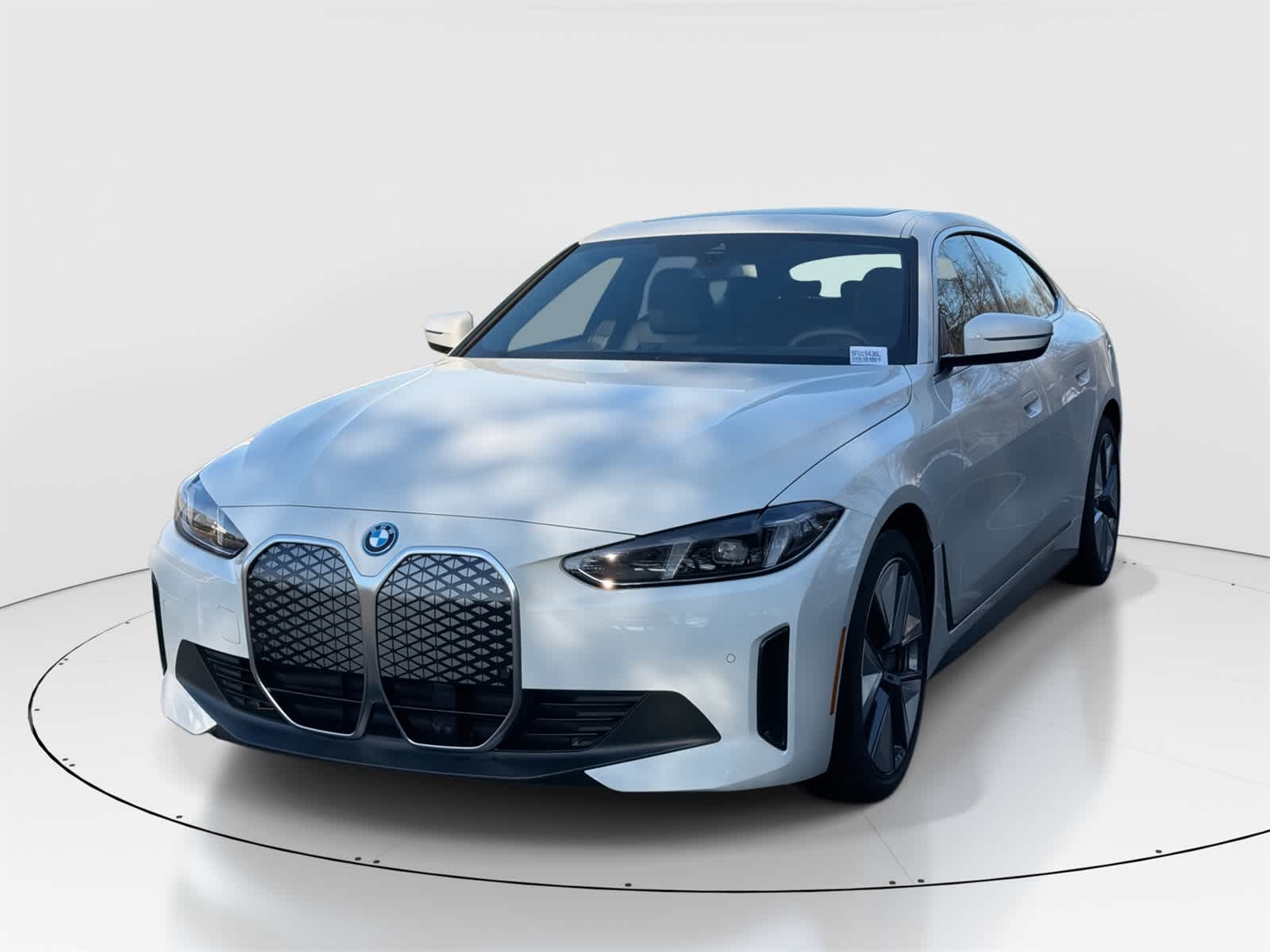 2025 BMW i4 40's photo