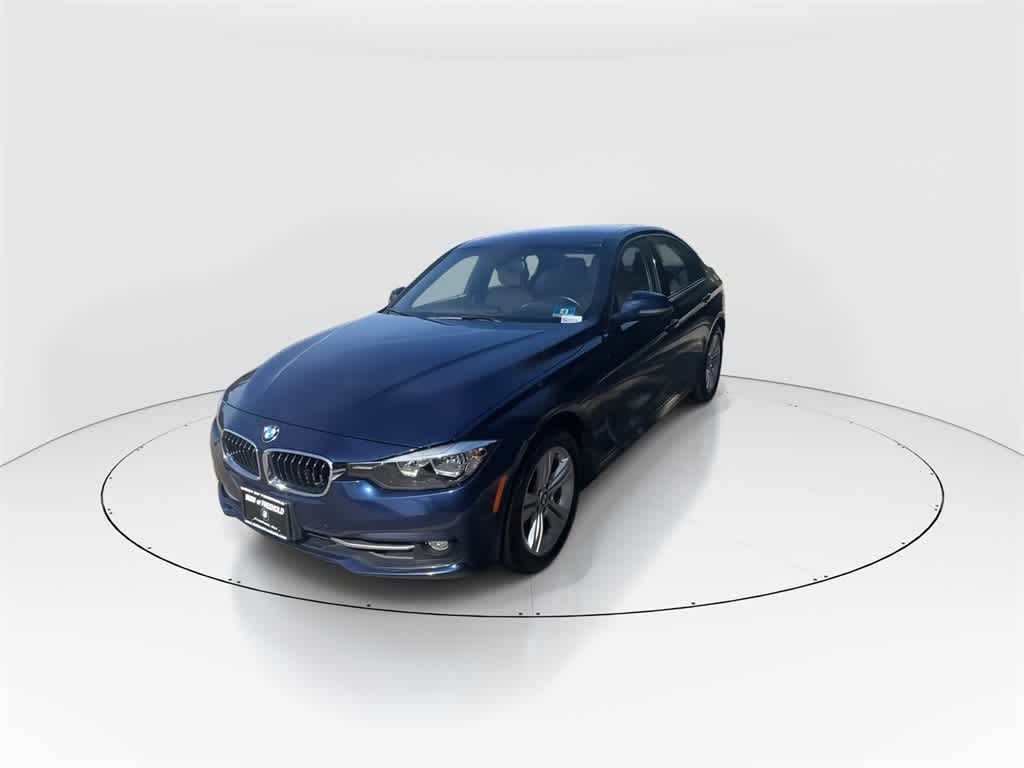 Thumbnail: 2016 BMW 3 Series - 5