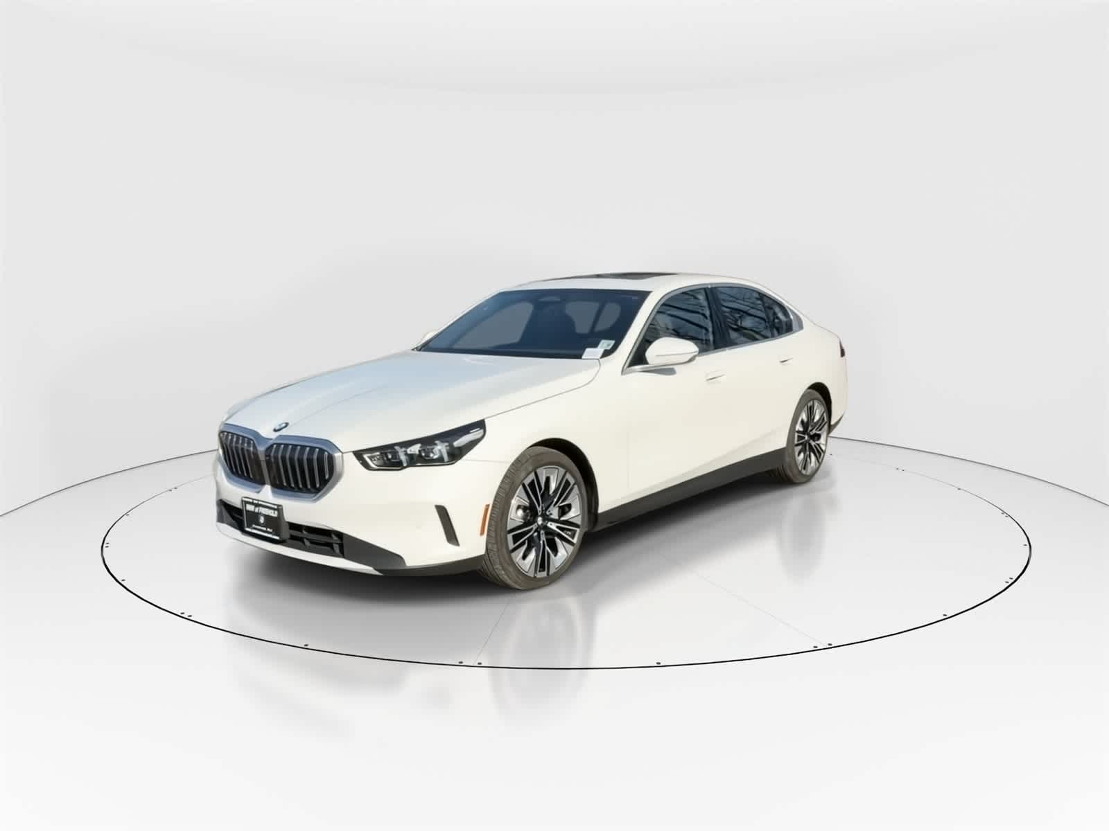 Thumbnail: 2026 BMW 5 Series - 5
