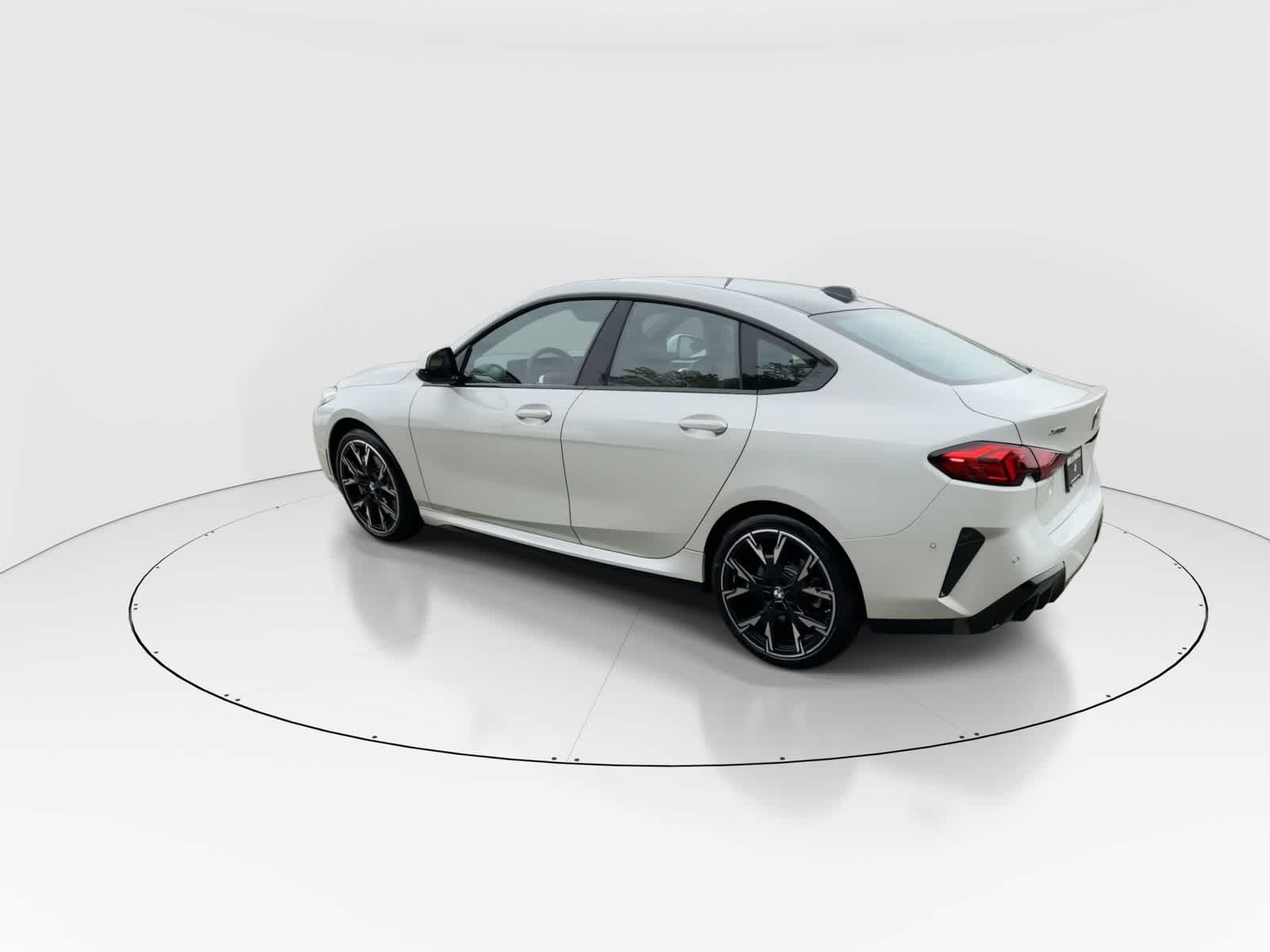Thumbnail: 2025 BMW 2 Series - 6