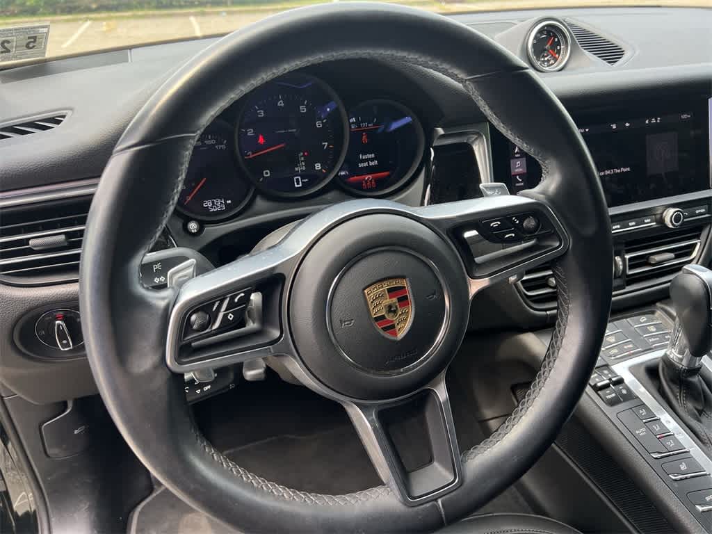 Thumbnail: 2021 Porsche Macan - 23
