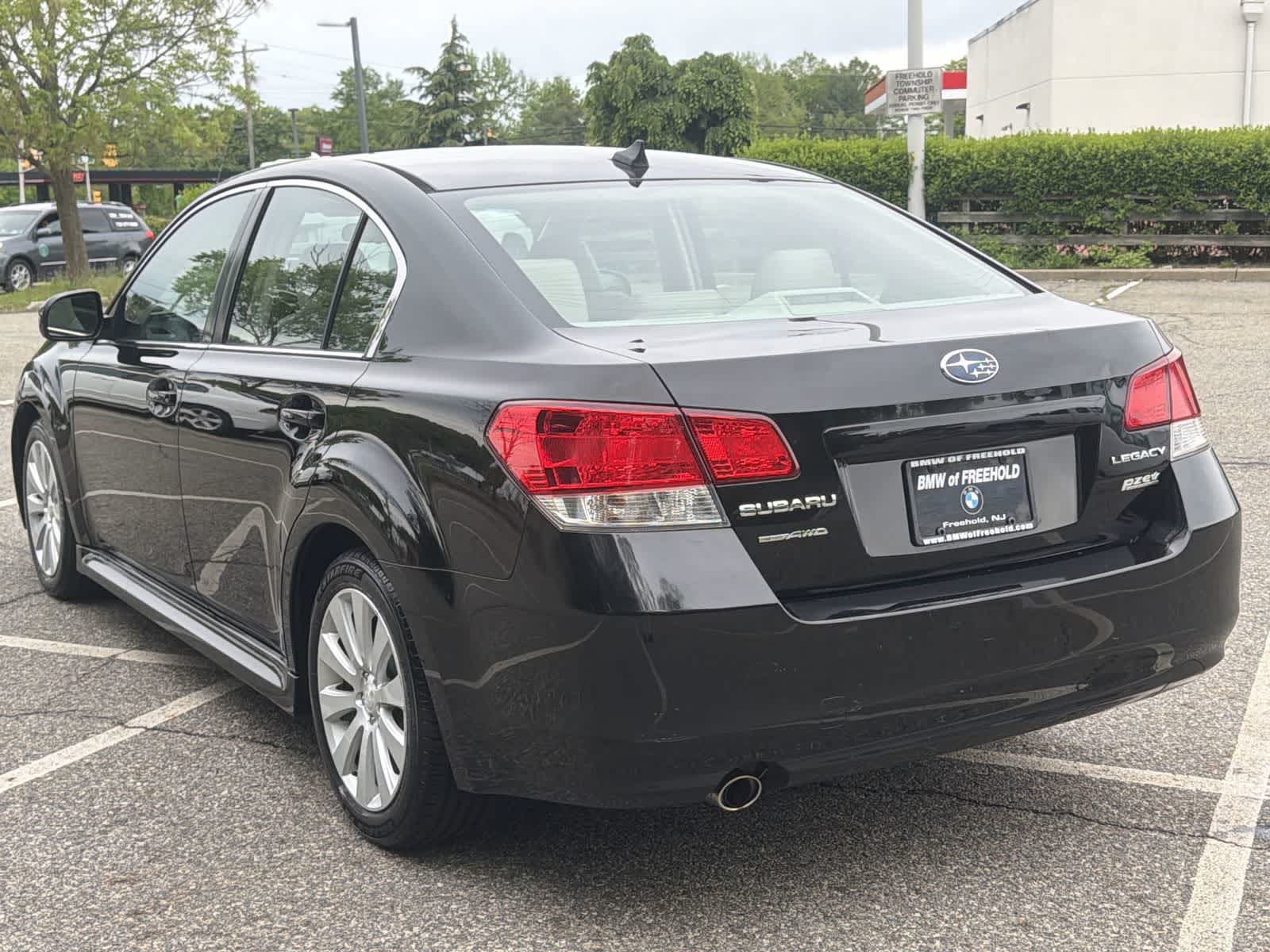 Thumbnail: 2011 Subaru Legacy - 12