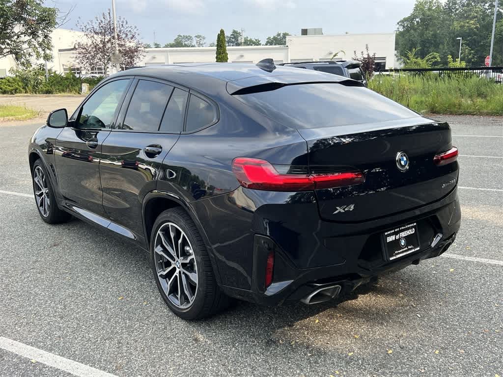 Thumbnail: 2022 BMW X4 - 12