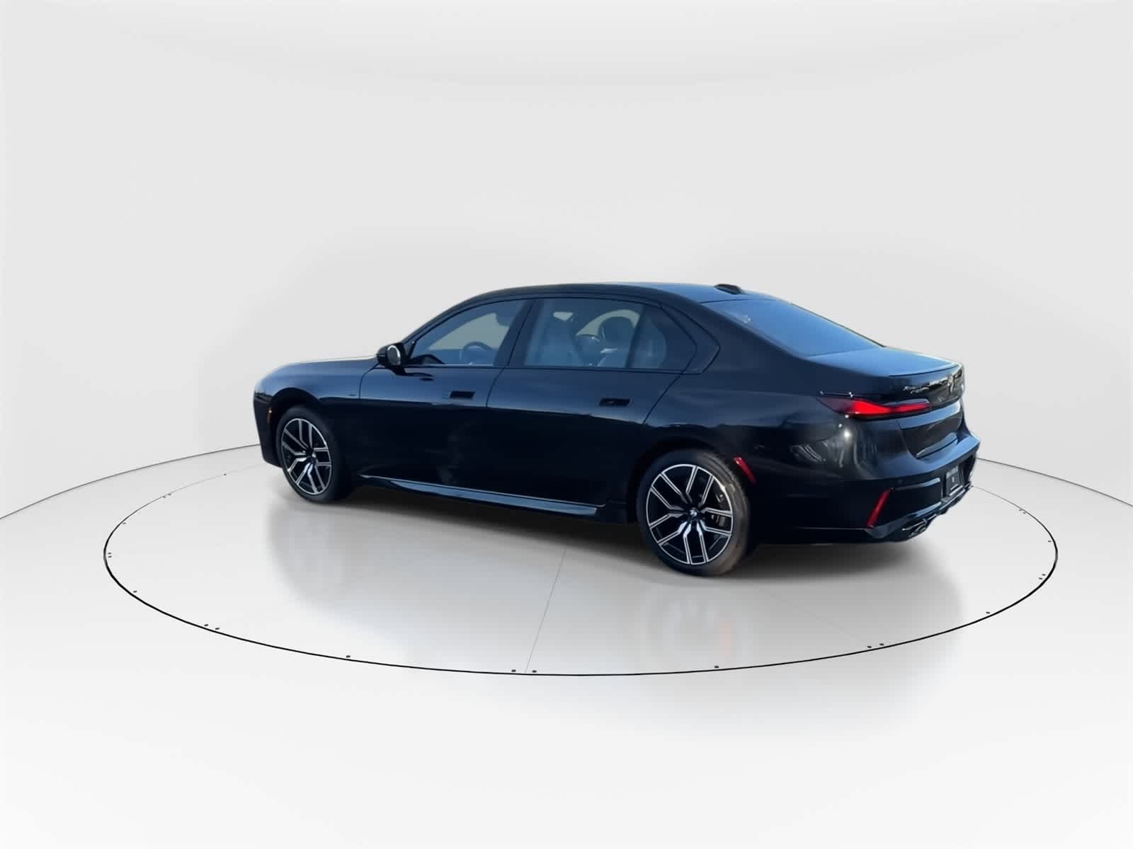 Thumbnail: 2023 BMW 7 Series - 7