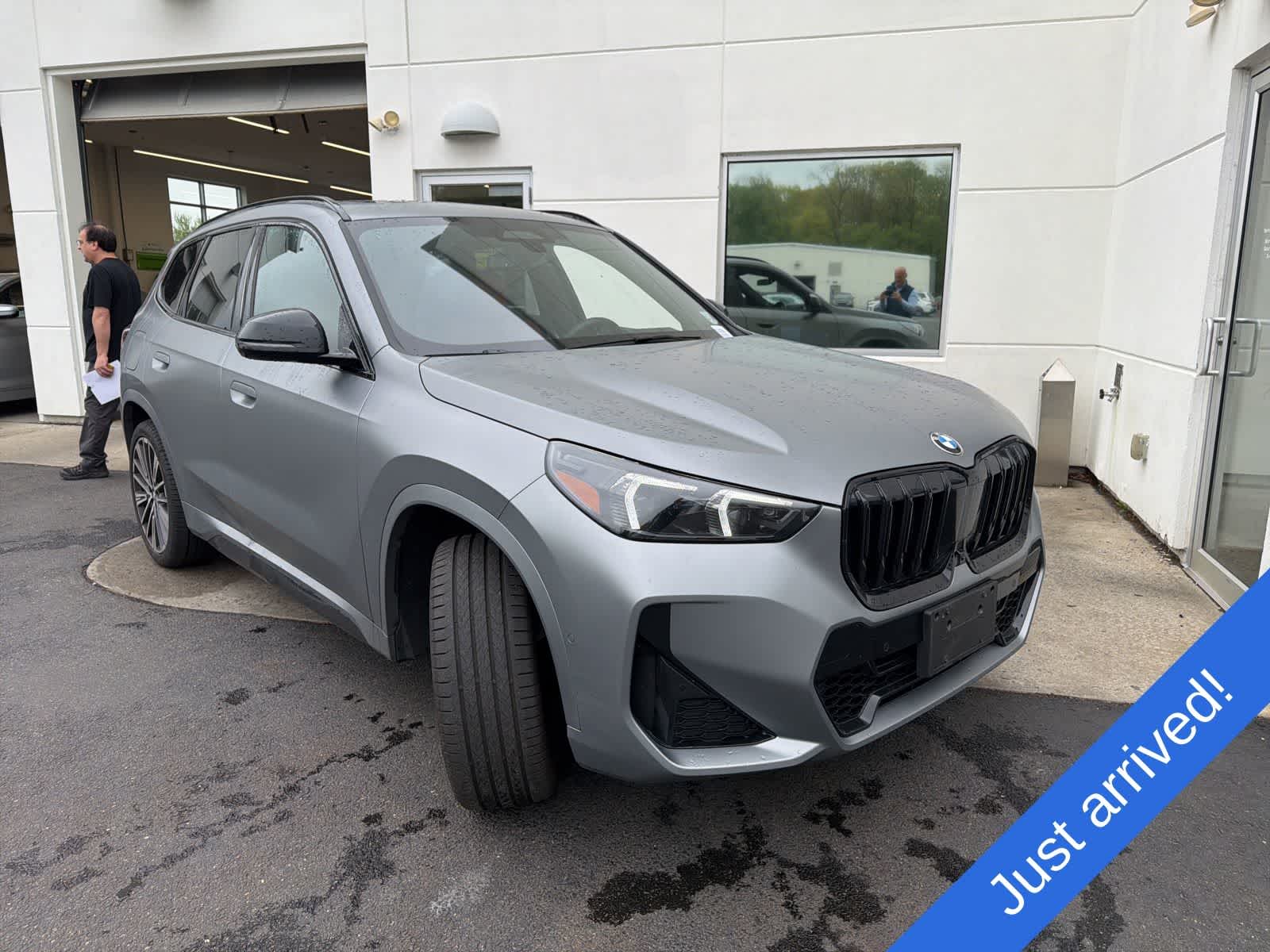 2025 BMW X1 28i