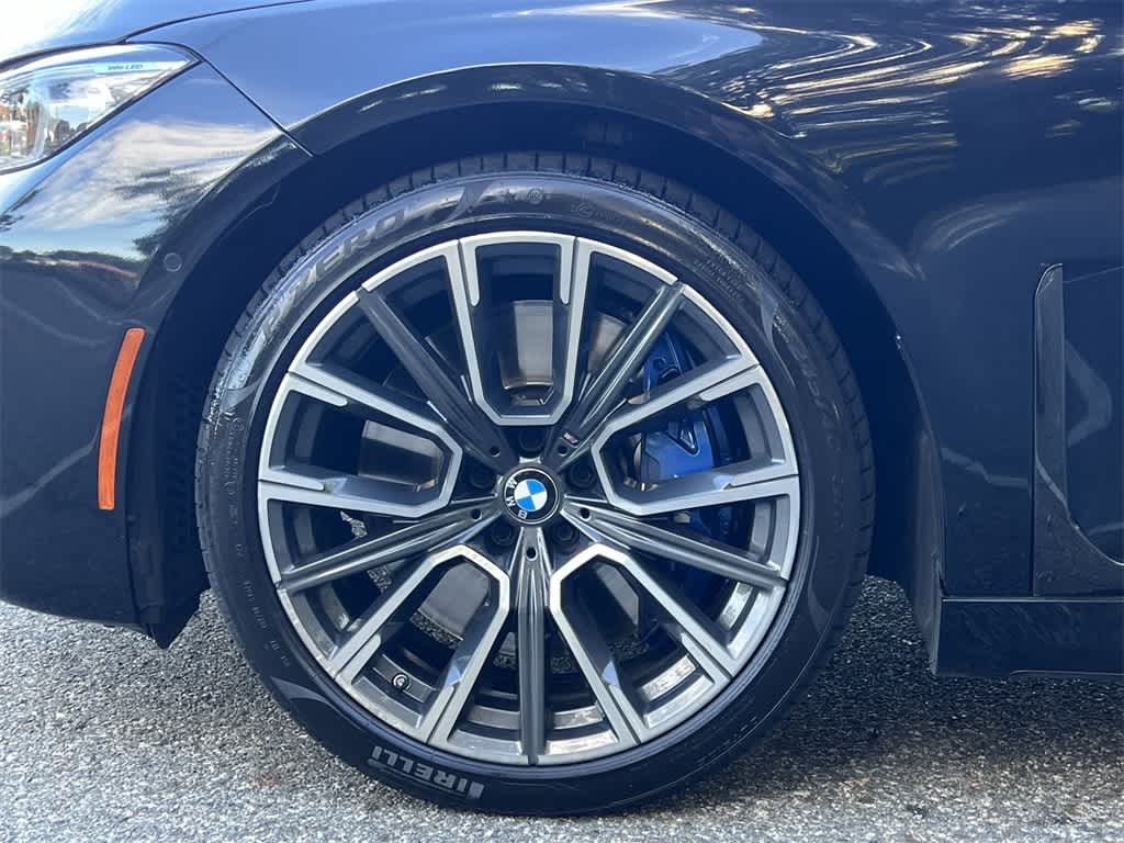 Thumbnail: 2022 BMW 7 Series - 16