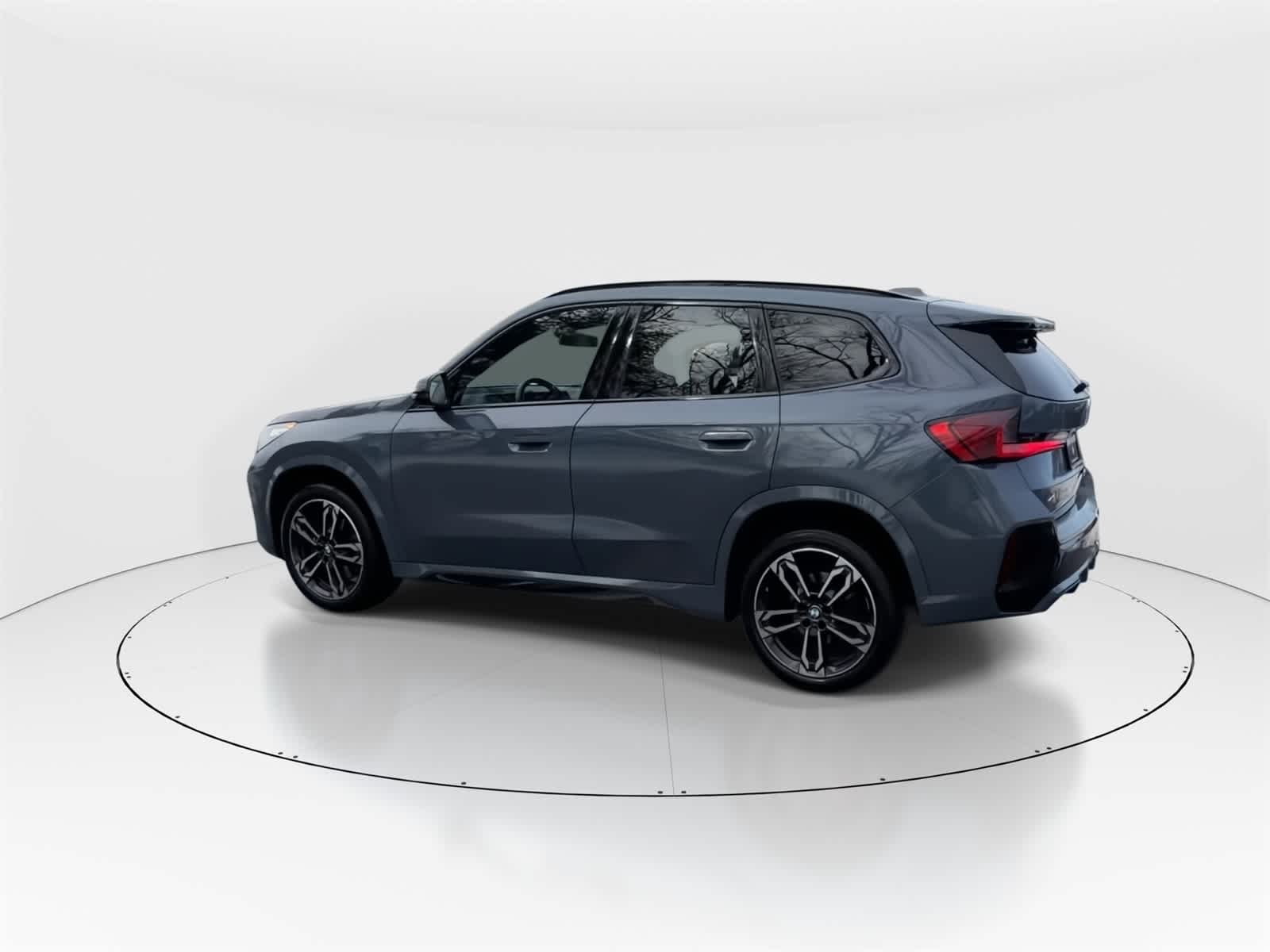 Thumbnail: 2023 BMW X1 - 5