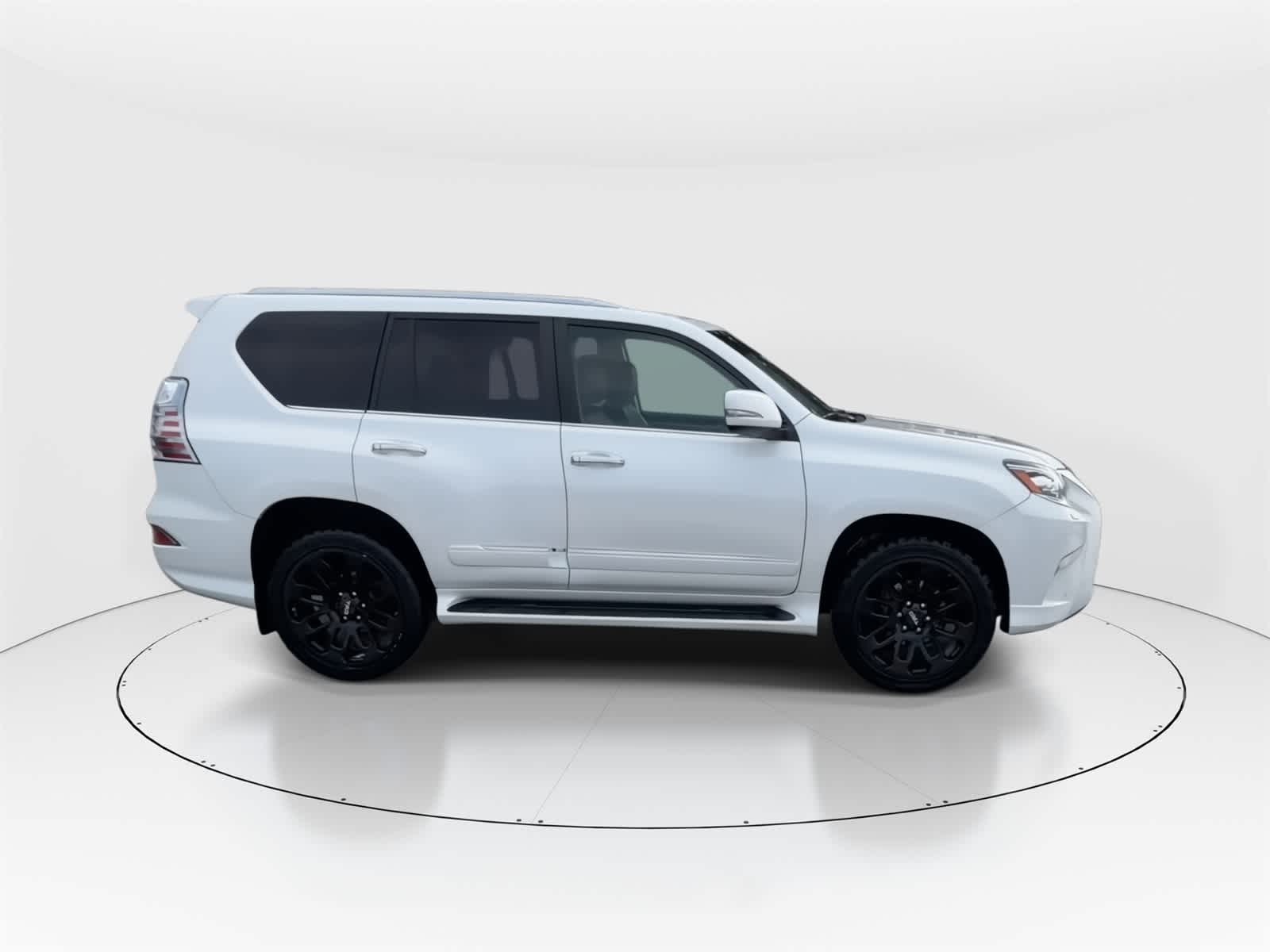 Thumbnail: 2015 Lexus GX - 8
