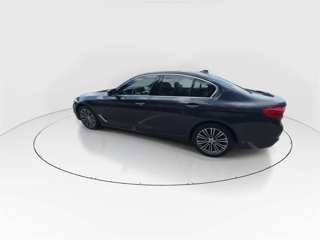 Thumbnail: 2018 BMW 5 Series - 6