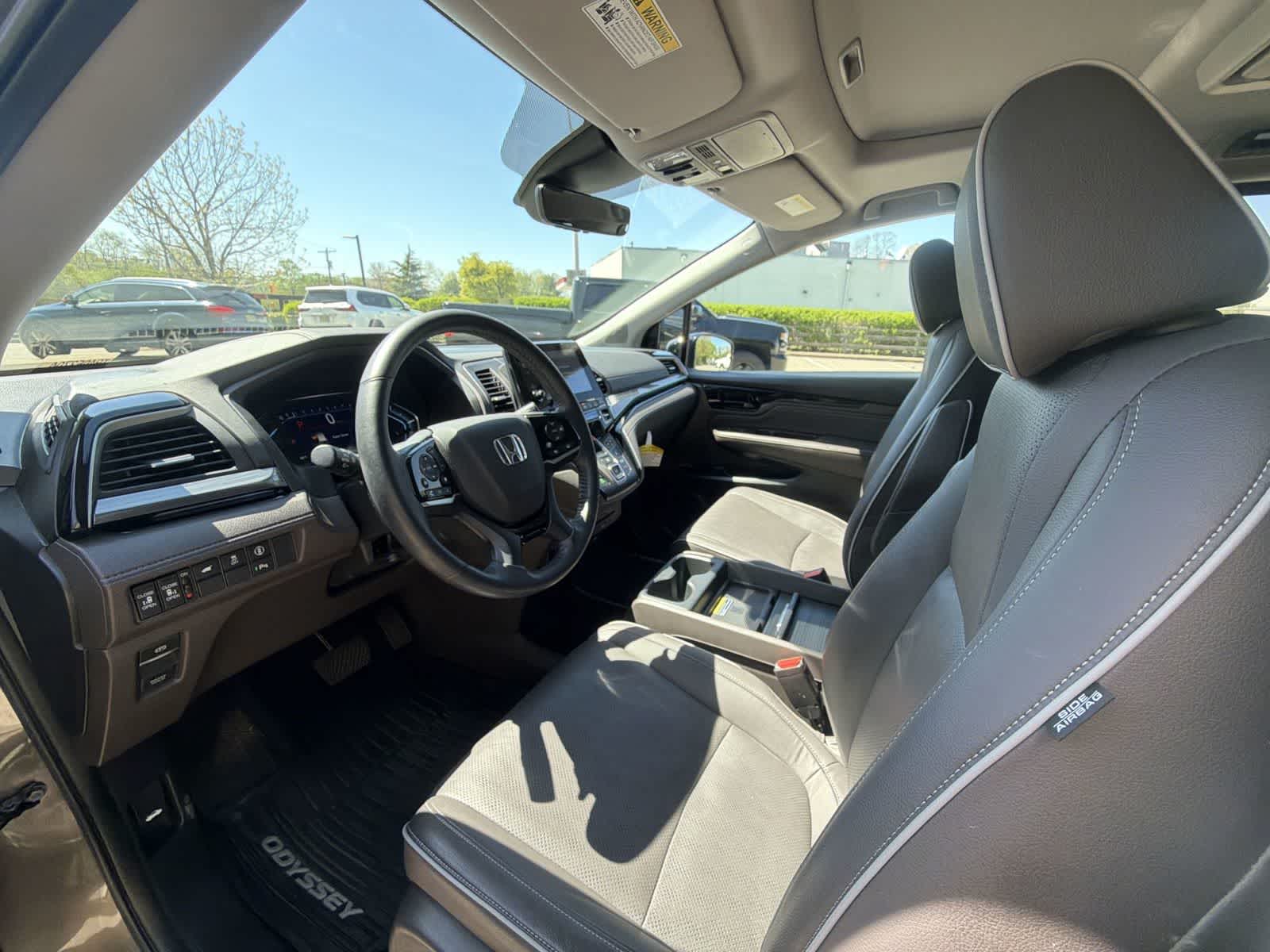 Thumbnail: 2023 Honda Odyssey - 10