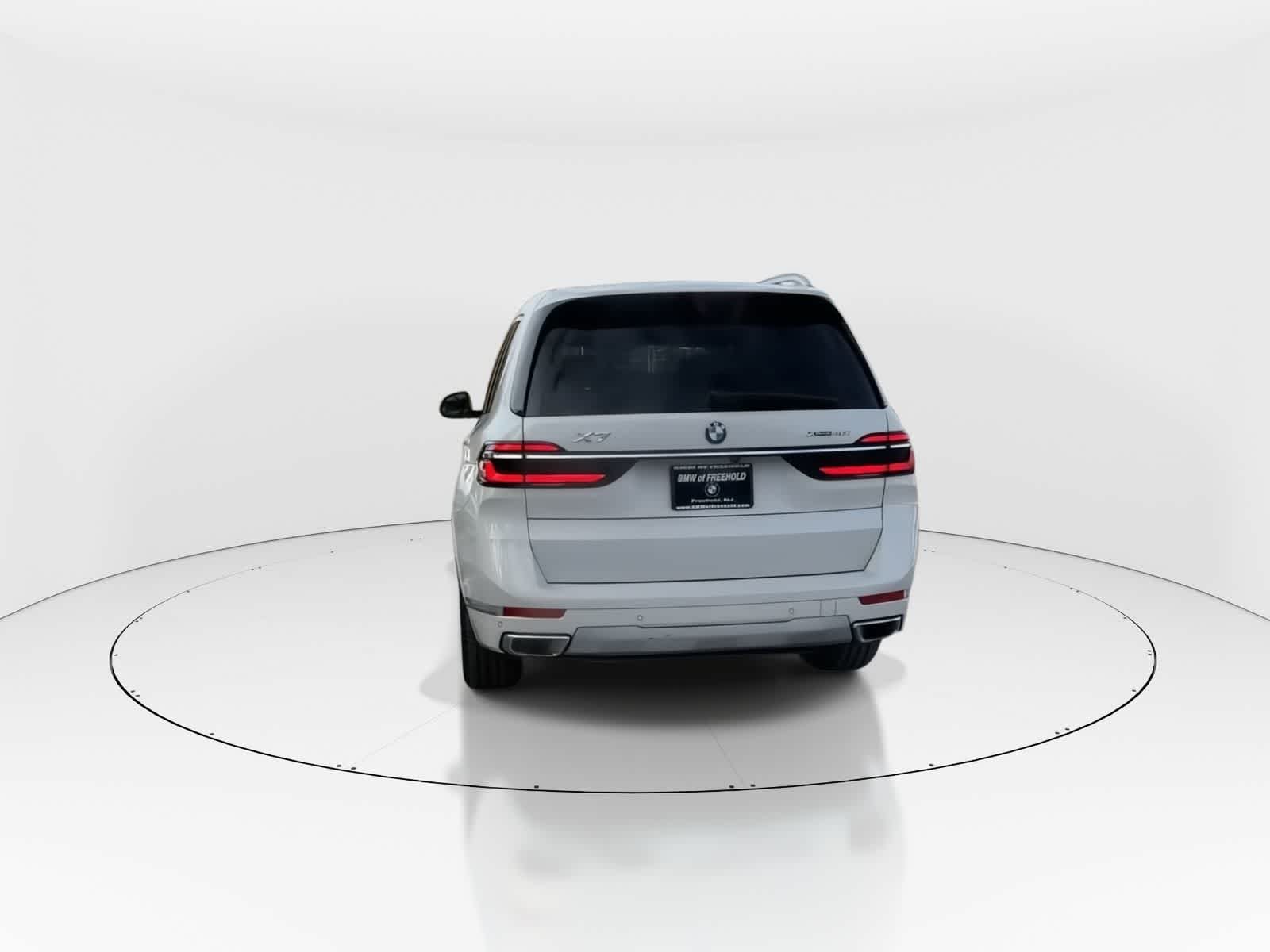 Thumbnail: 2024 BMW X7 - 8