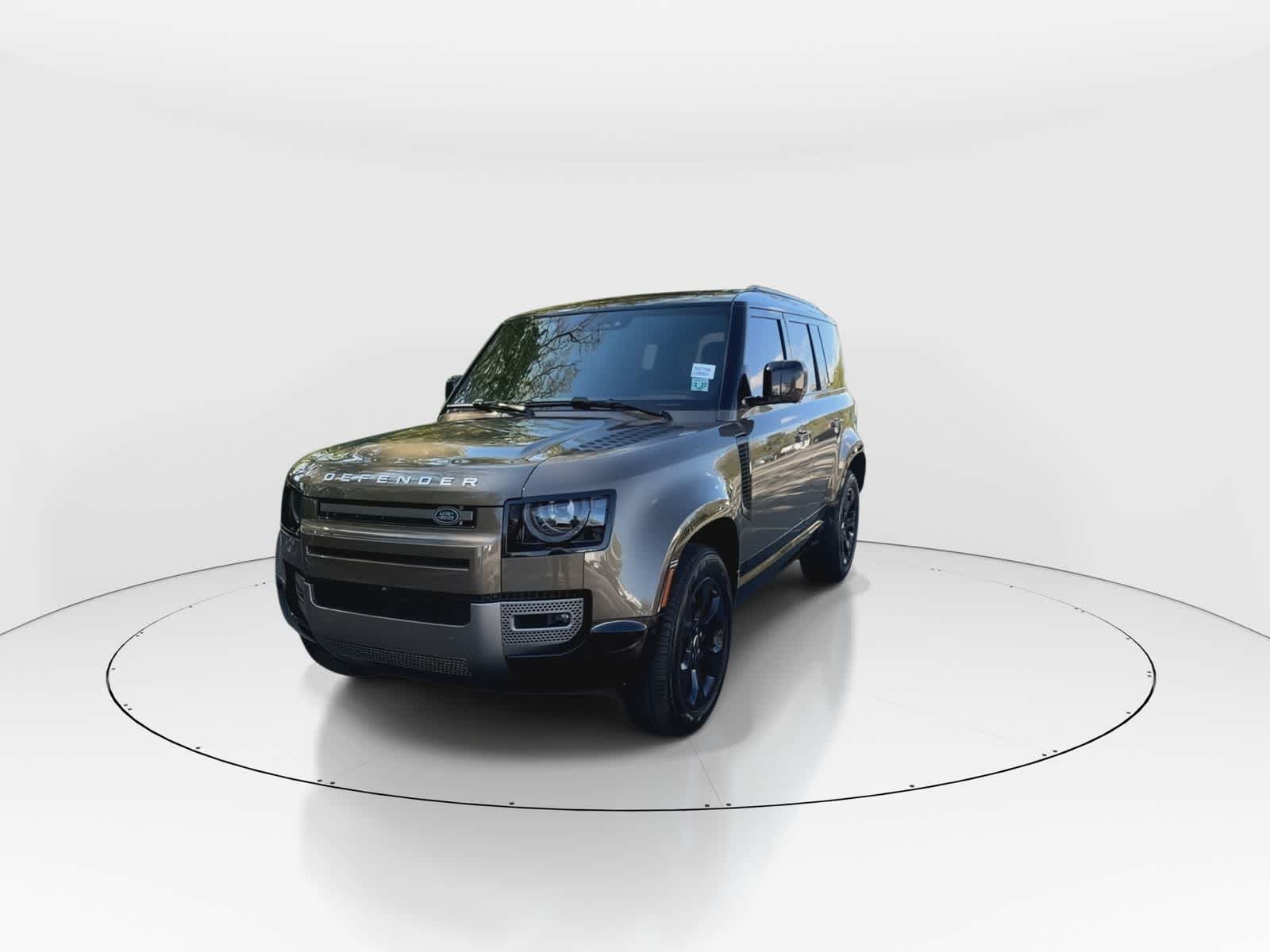 Thumbnail: 2022 Land Rover Defender - 7