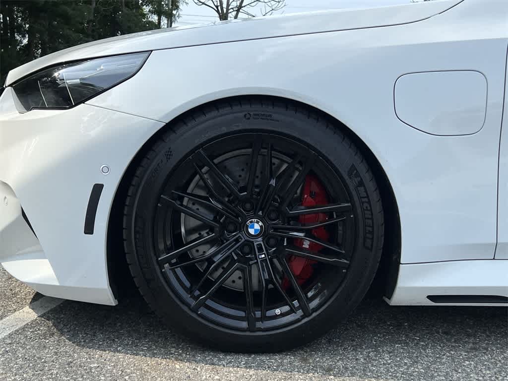 Thumbnail: 2025 BMW M5 - 16