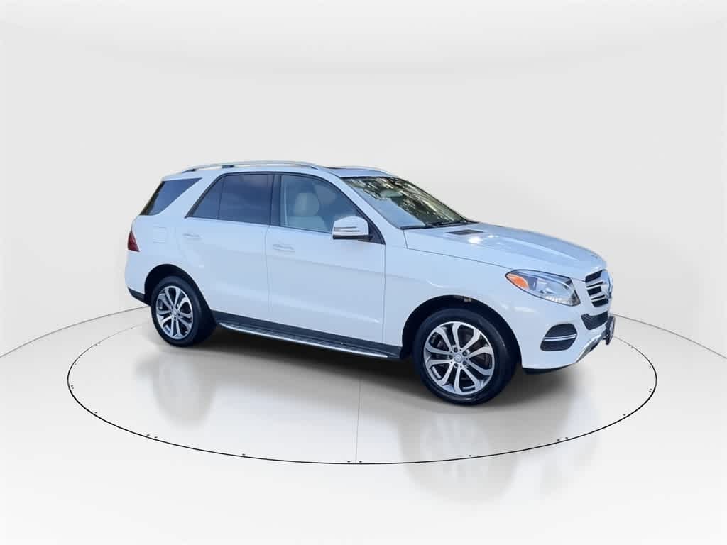 2016 Mercedes Benz GLE 350 4MATIC photo 3