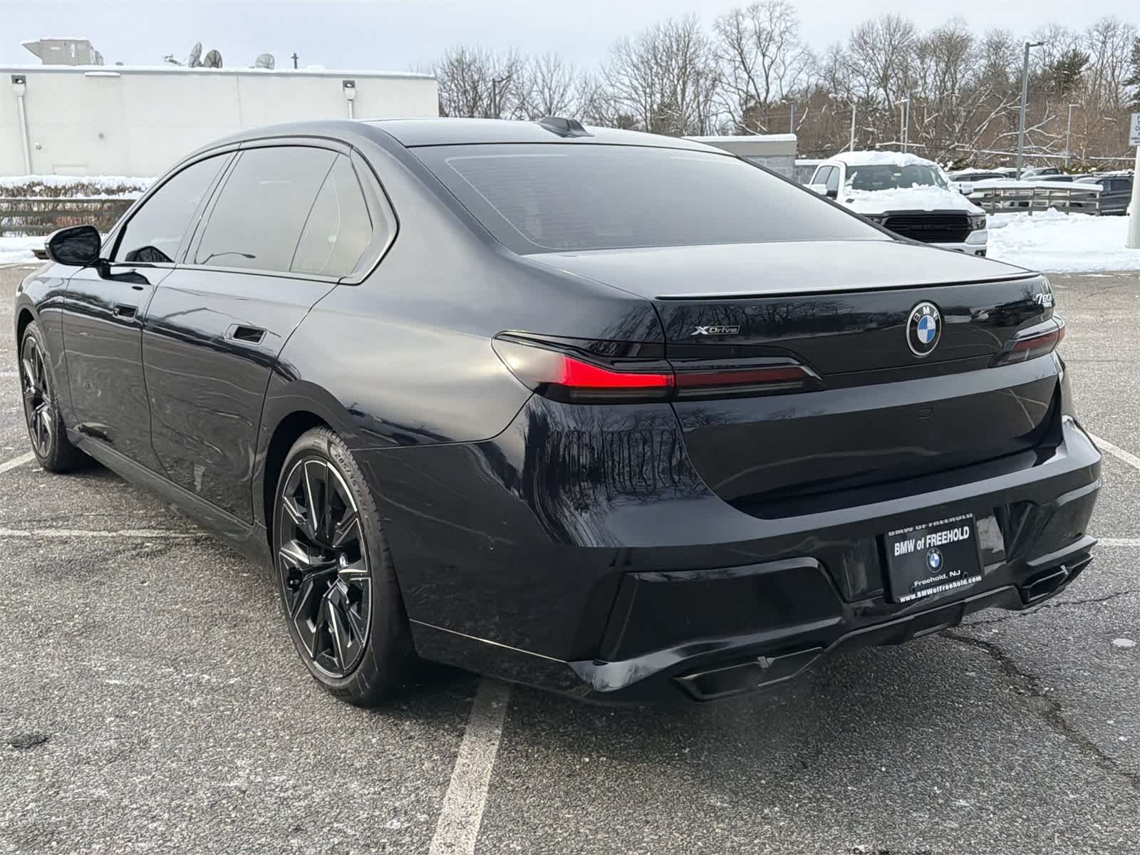 Thumbnail: 2023 BMW 7 Series - 12