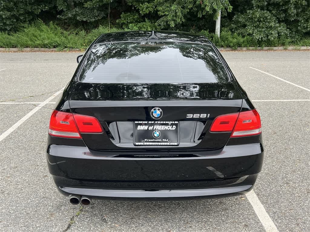 Thumbnail: 2010 BMW 3 Series - 13