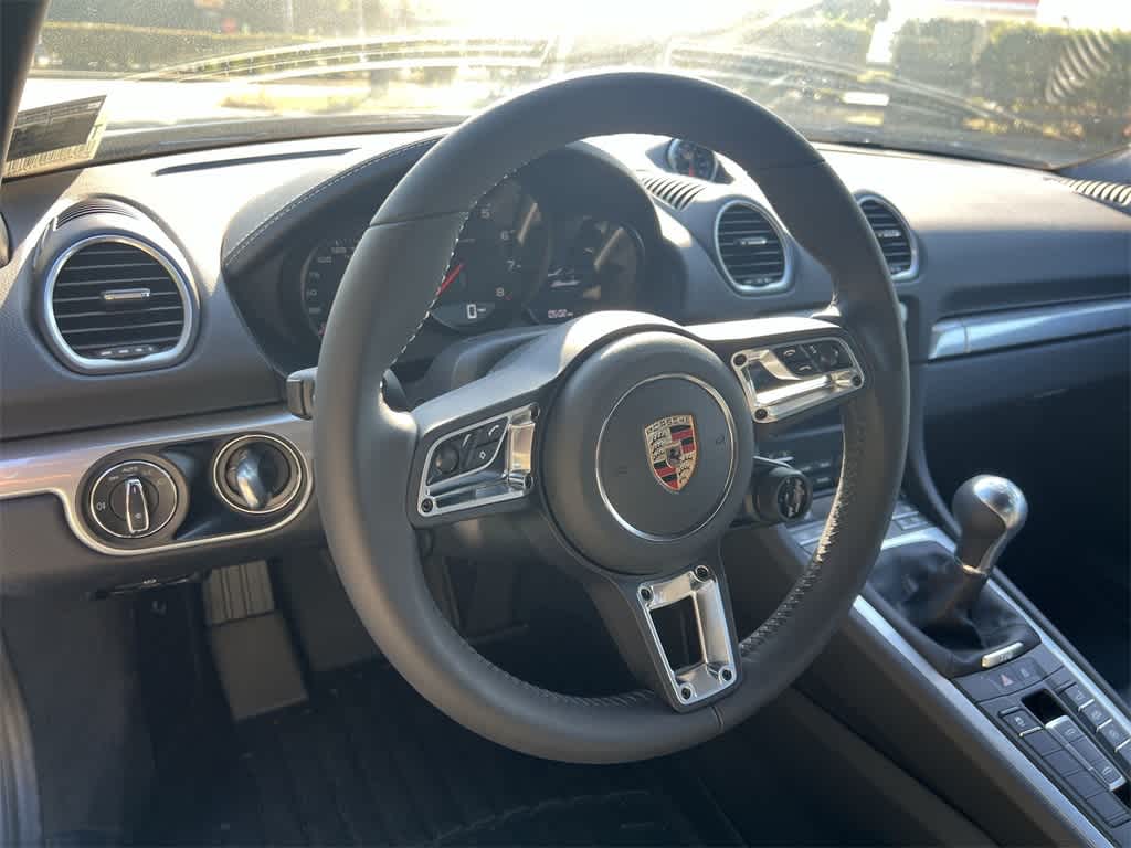 Thumbnail: 2025 Porsche 718 Boxster - 21