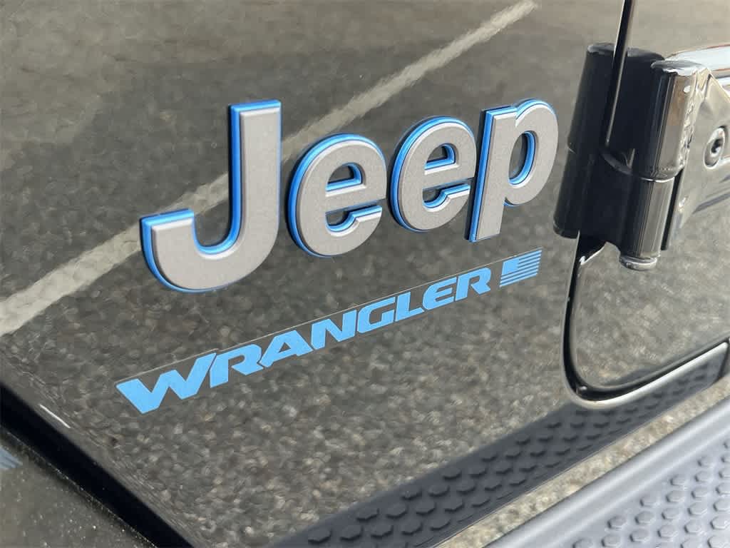Thumbnail: 2024 Jeep Wrangler - 15