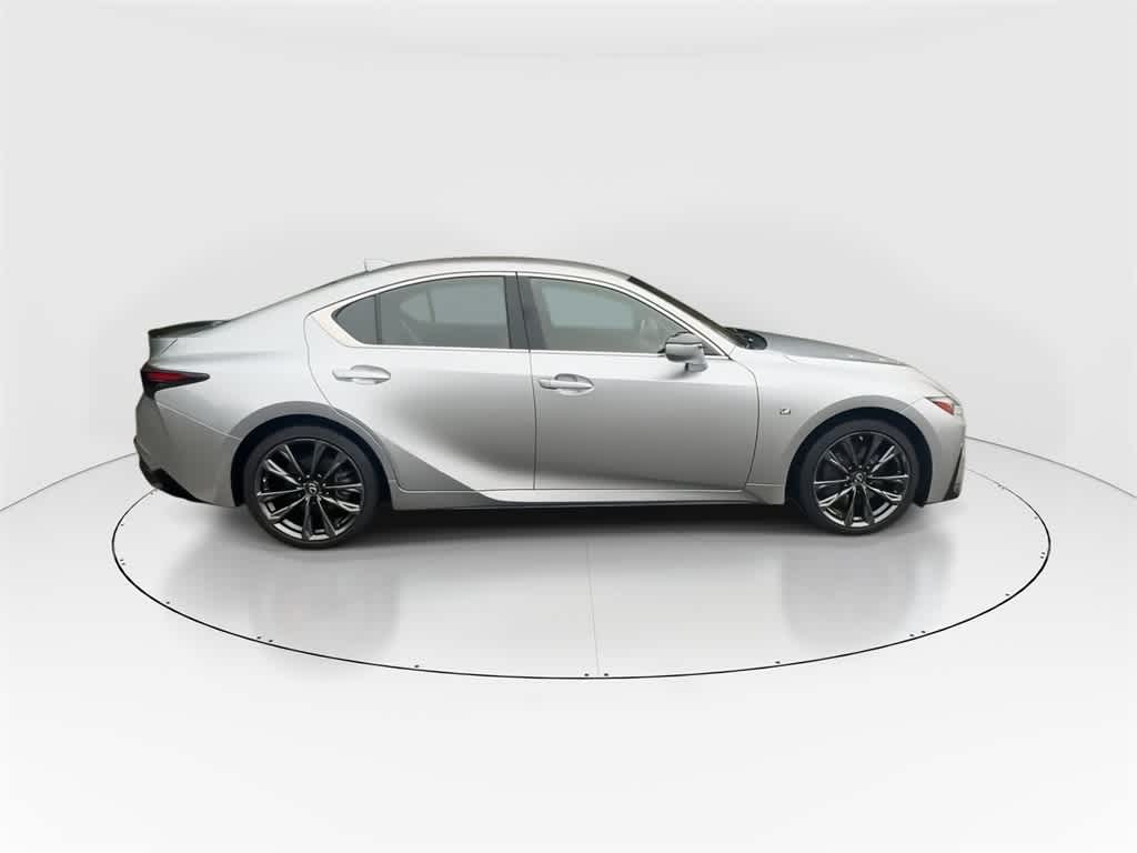 2021 Lexus IS 350 F SPORT photo 2
