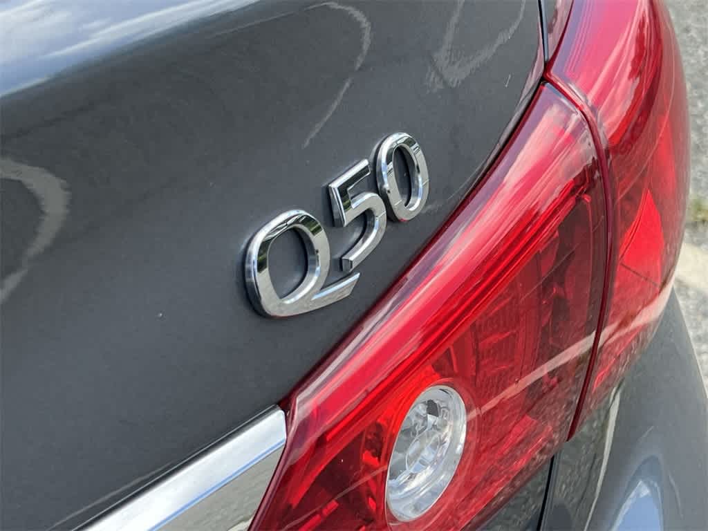 Thumbnail: 2015 INFINITI Q50 - 15