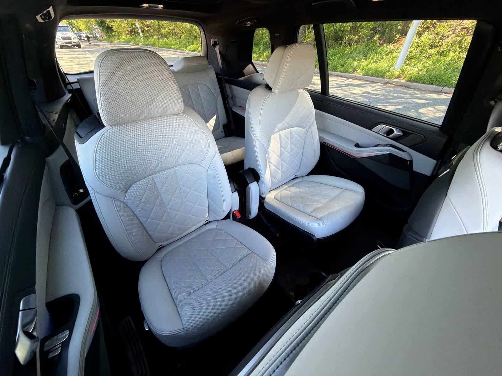Thumbnail: 2023 BMW X7 - 21