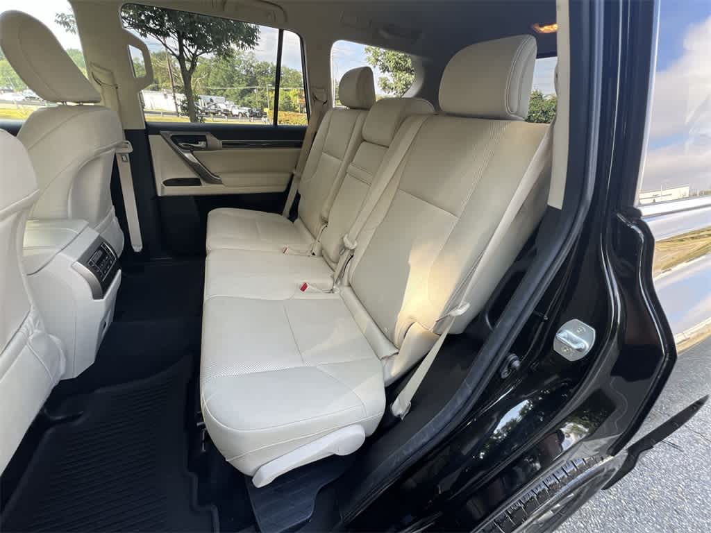 Thumbnail: 2020 Lexus GX - 21