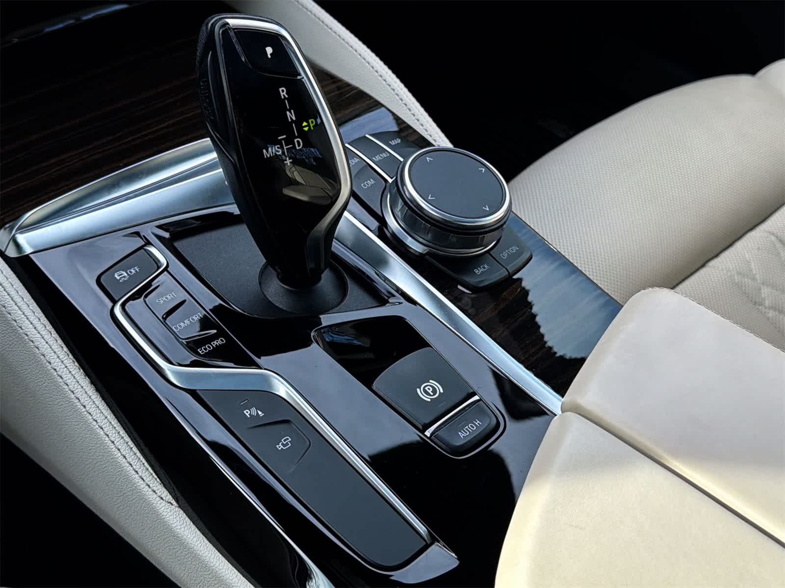 Thumbnail: 2019 BMW 5 Series - 25