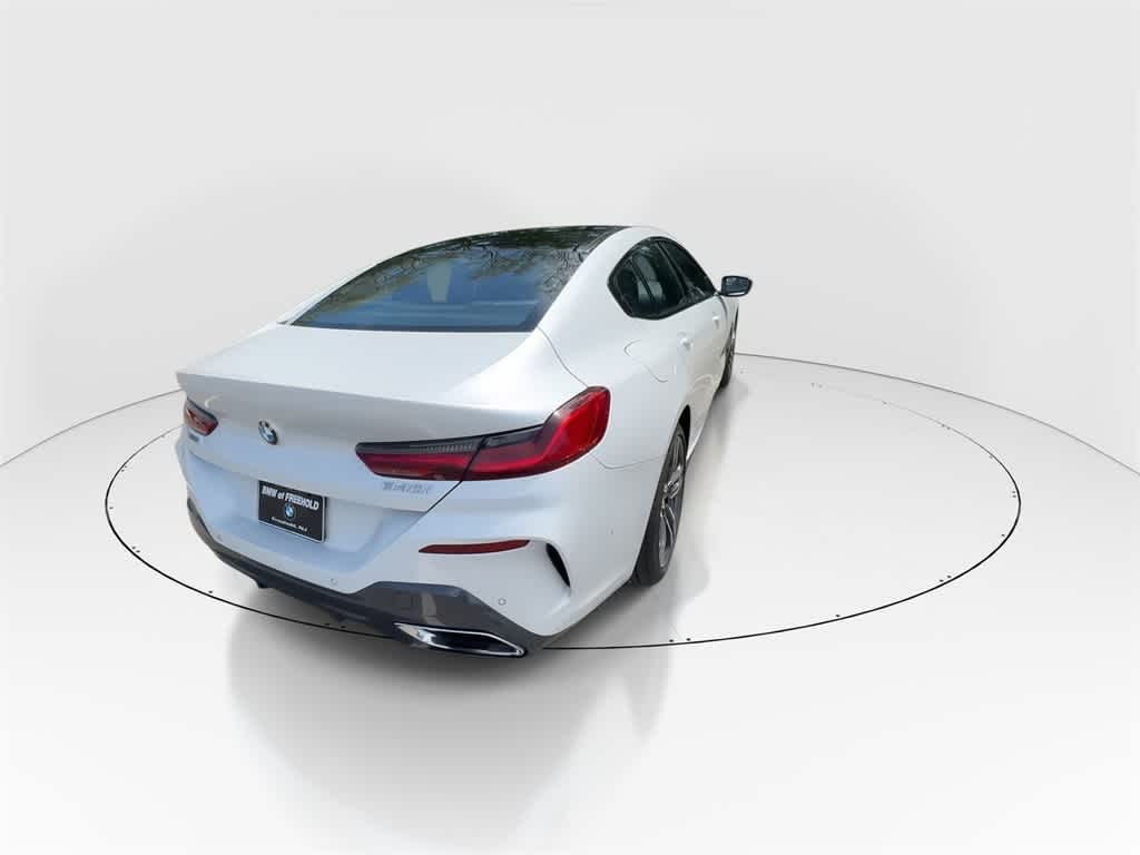 Thumbnail: 2022 BMW 8 Series - 8