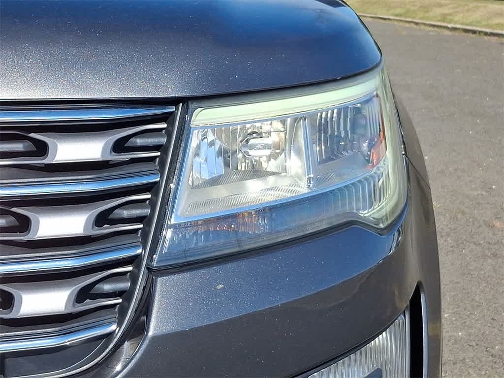 Thumbnail: 2017 Ford Explorer - 30