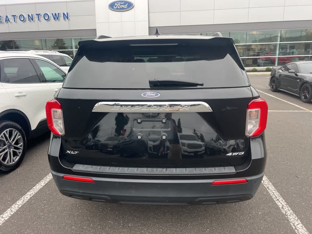 Thumbnail: 2022 Ford Explorer - 7
