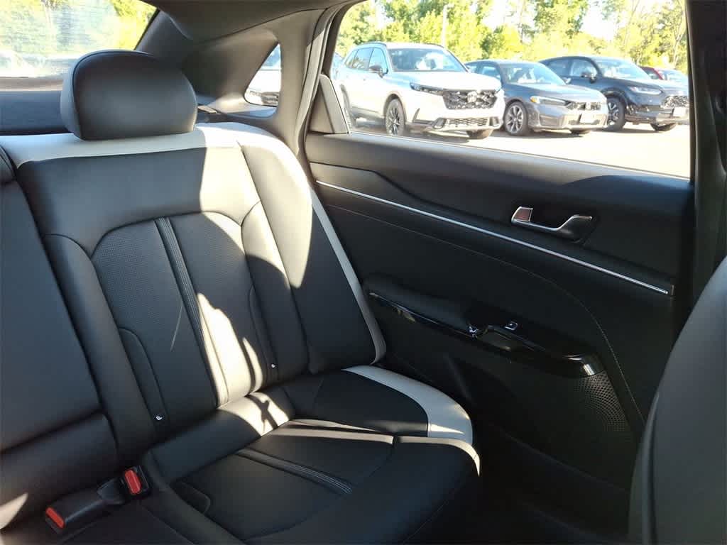 Thumbnail: 2025 Kia K5 - 14