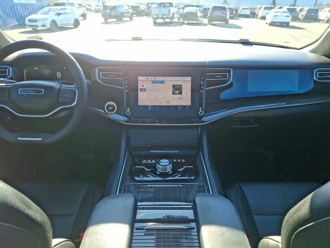 Thumbnail: 2022 Jeep Wagoneer - 10