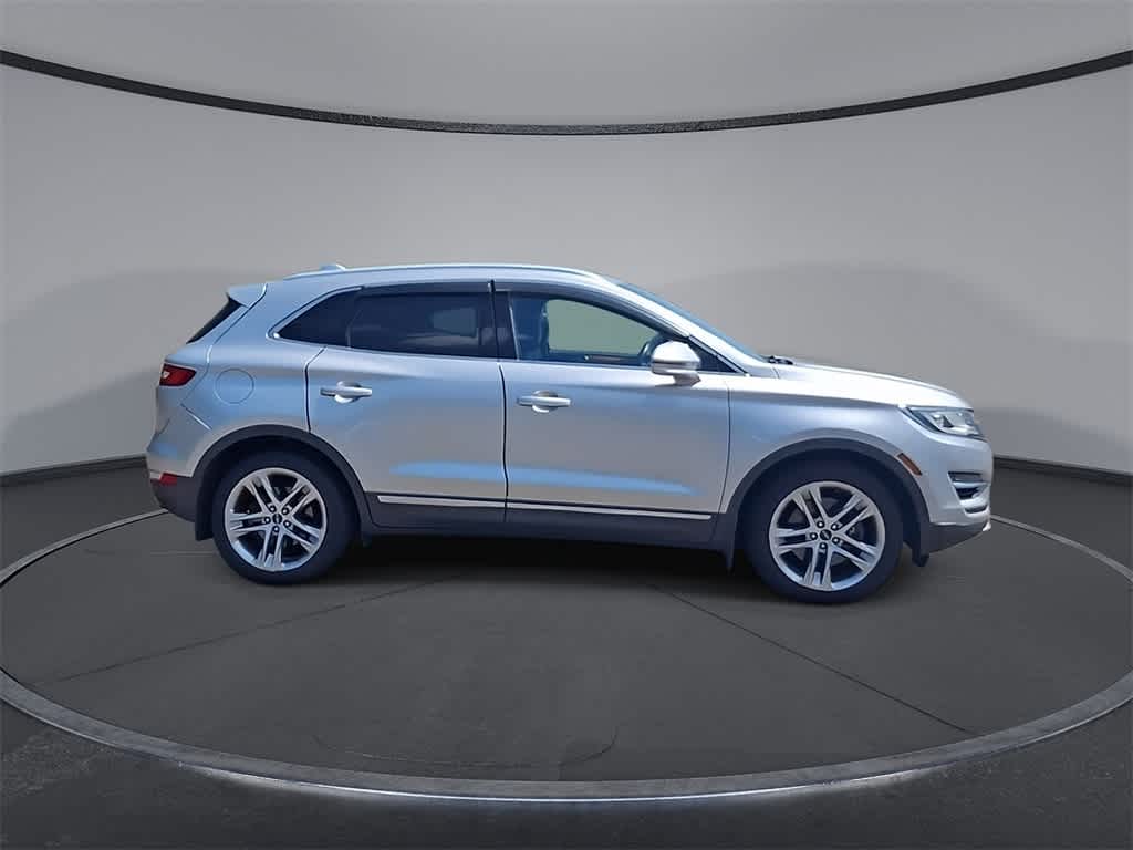 Thumbnail: 2016 Lincoln MKC - 9