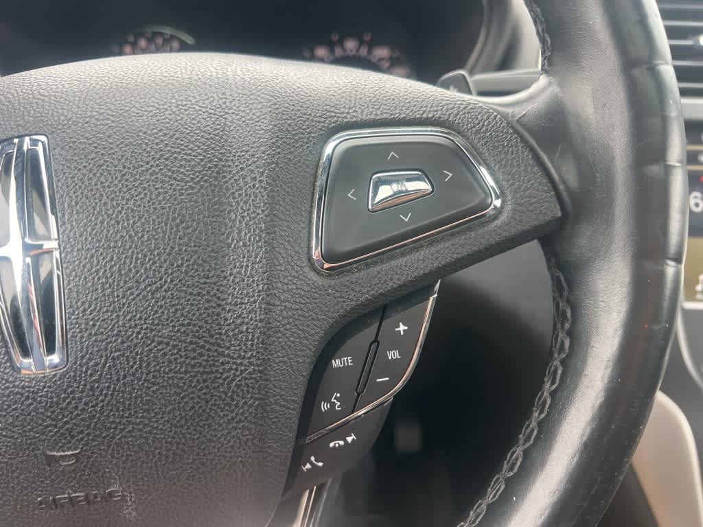 Thumbnail: 2016 Lincoln MKC - 18
