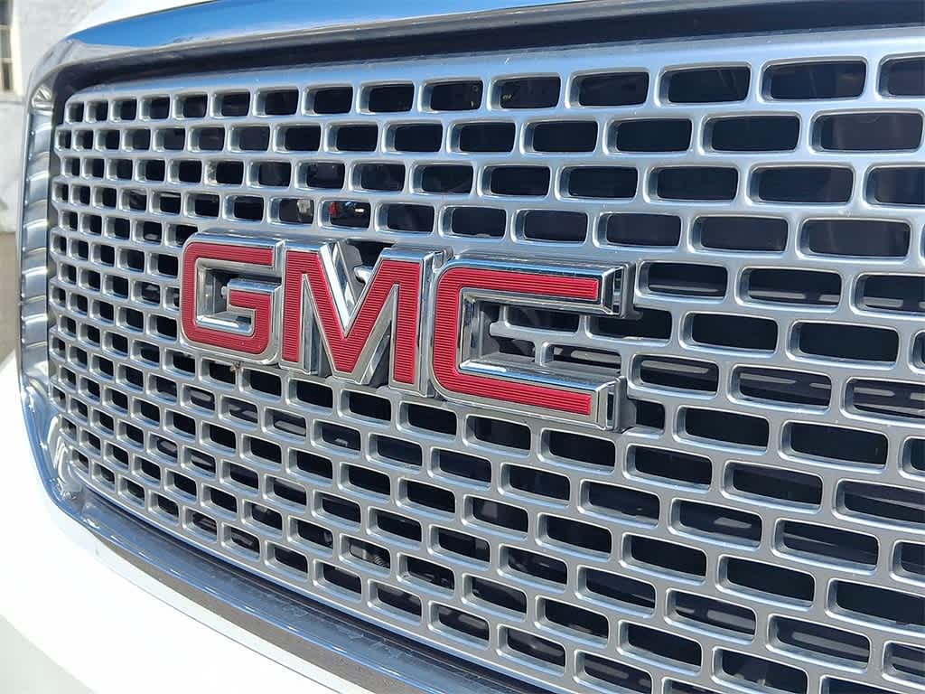 Thumbnail: 2017 GMC Yukon XL - 28