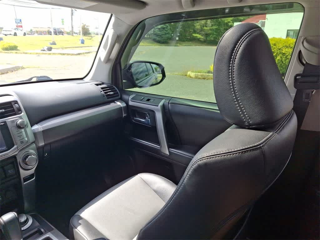 Thumbnail: 2019 Toyota 4Runner - 11